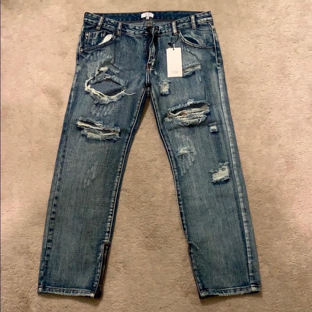 Tobi Ripped Jeans